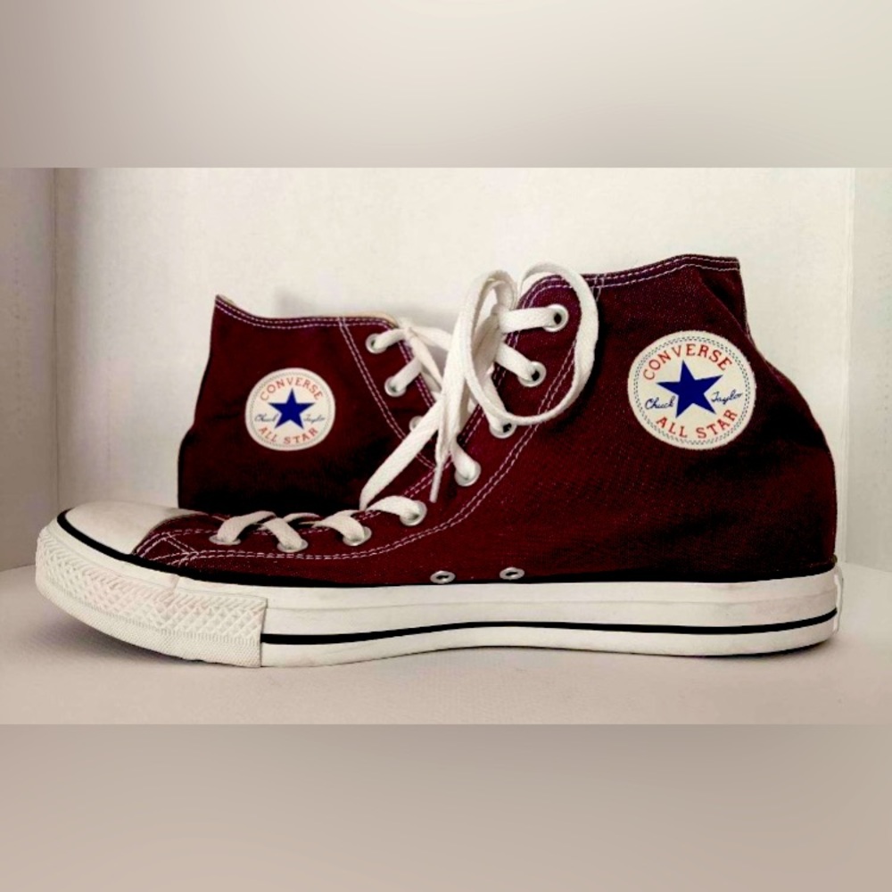 Purple Converse High-tops